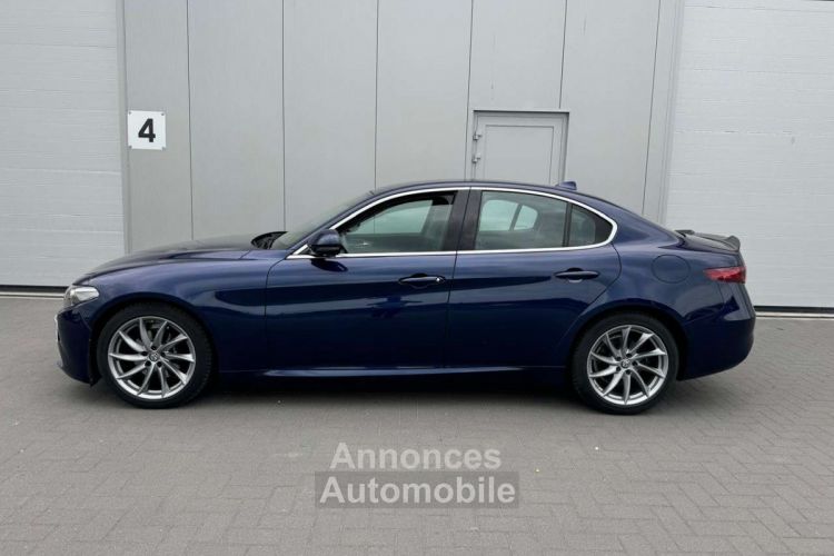 Alfa Romeo Giulia 2.2 JTDm Super-GPS-CUIR-CAMERA-GARANTIE.12.MOIS- - <small></small> 16.990 € <small>TTC</small> - #4