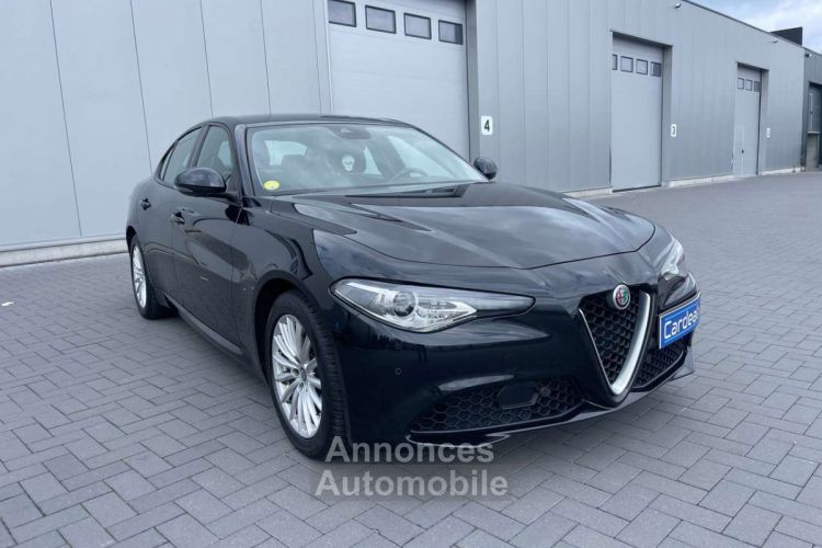 Alfa Romeo Giulia 2.2 MJD euro6ei--FAIBLE.KLM--GPS--CLIM--GARANTIE-- - <small></small> 27.990 € <small>TTC</small> - #1