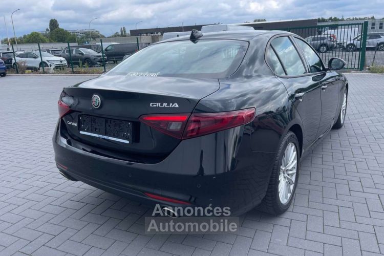 Alfa Romeo Giulia 2.2 MJD euro6ei--FAIBLE.KLM--GPS--CLIM--GARANTIE-- - <small></small> 27.990 € <small>TTC</small> - #6