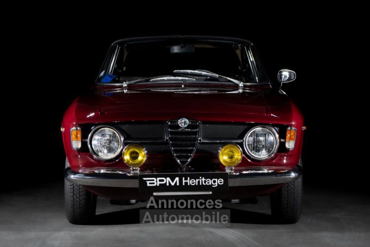 Alfa Romeo Giulia GT 1300 Junior - <small></small> 39.900 € <small>TTC</small> - #1
