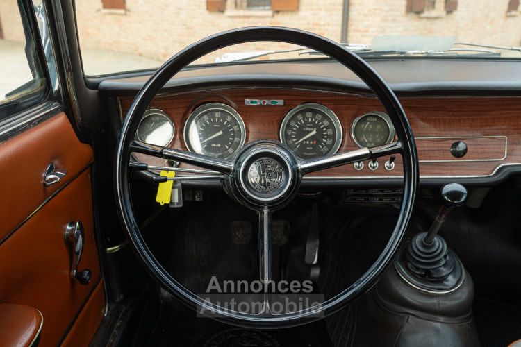 Alfa Romeo Giulia GT 1300 SCALINO - Prix sur Demande - #23