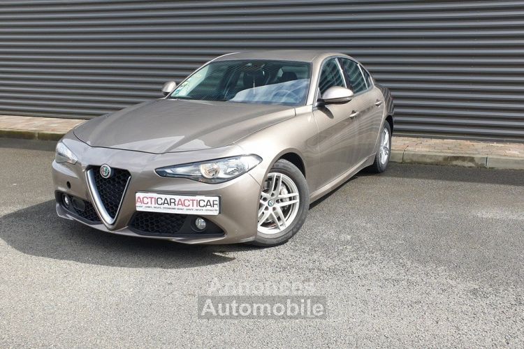 Alfa Romeo Giulia ii 2.2 136 basis bv6 - <small></small> 16.990 € <small>TTC</small> - #19