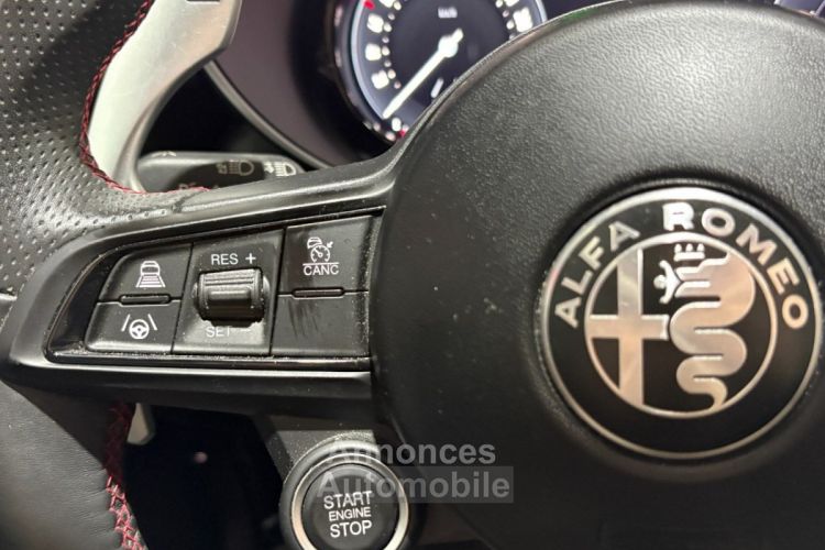 Alfa Romeo Giulia MY23 Competizione Q4 210 ch 2.2 AT8 Full options ~ 1 ere main ~ - <small></small> 48.990 € <small>TTC</small> - #15