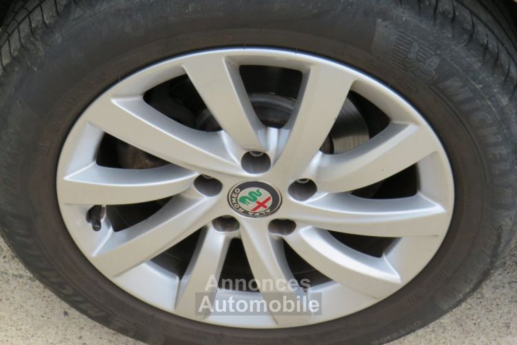 Alfa Romeo Giulietta 120 jtdm business - <small></small> 17.690 € <small>TTC</small> - #8