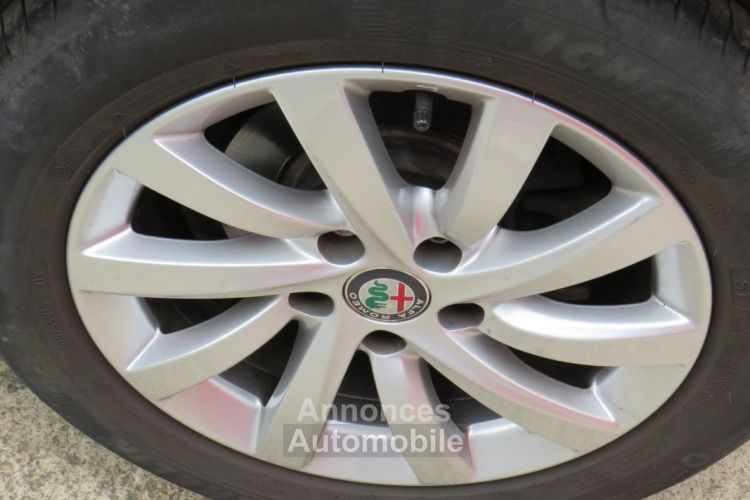 Alfa Romeo Giulietta 120 jtdm business - <small></small> 17.690 € <small>TTC</small> - #13