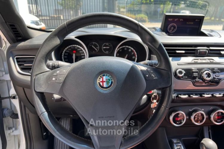 Alfa Romeo Giulietta 1.4 MULTIAIR 170CH COLLEZIONE TOIT OUVRANT PANORAMIQUE 1ERE MAIN - <small></small> 14.480 € <small>TTC</small> - #15