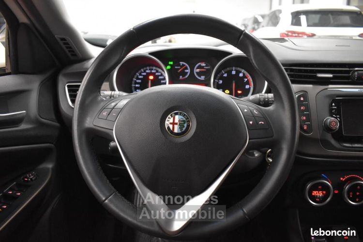 Alfa Romeo Giulietta 1.4 MULTIAIR 170ch DISTINCTIVE PREMIERE MAIN KM CERTIFIEE START-STOP RADAR A... - <small></small> 13.990 € <small>TTC</small> - #14