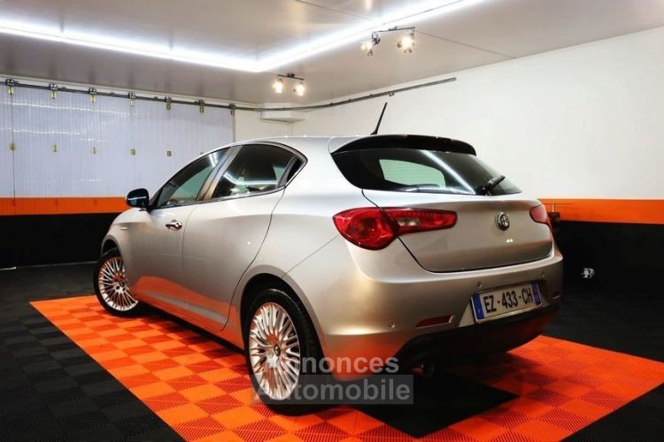 Alfa Romeo Giulietta 1.4 MULTIAIR DISTINCTIVE STOP&START - <small></small> 9.990 € <small>TTC</small> - #3