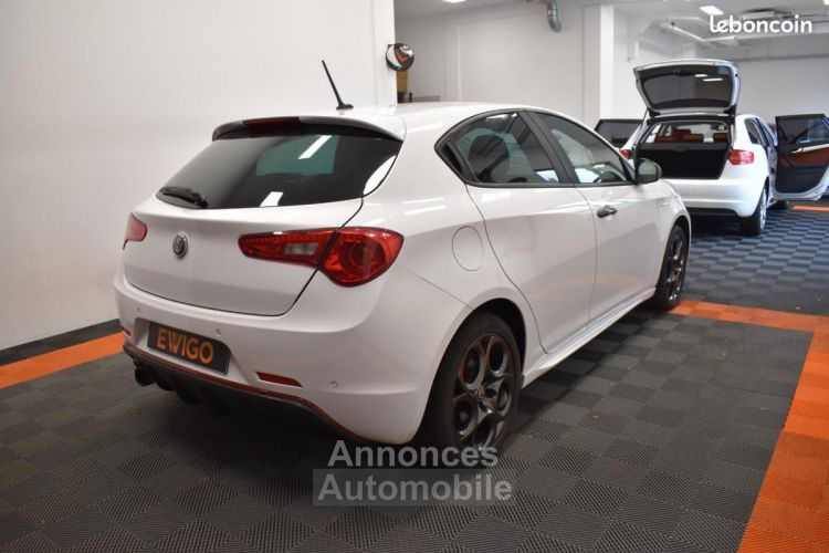 Alfa Romeo Giulietta 1.4 T-JET 150ch SERIE SPECIALE SUPER JANTES SPORT 17 DYNAMIC DRIVE SUIVI ... - <small></small> 14.490 € <small>TTC</small> - #4