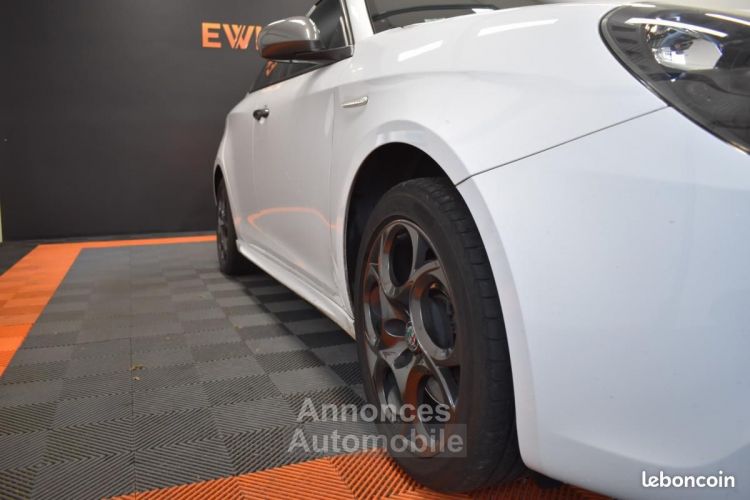 Alfa Romeo Giulietta 1.4 T-JET 150ch SERIE SPECIALE SUPER JANTES SPORT 17 DYNAMIC DRIVE SUIVI ... - <small></small> 14.490 € <small>TTC</small> - #16