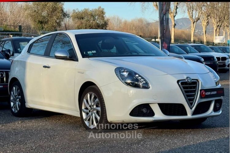 Alfa Romeo Giulietta 1.4 TB 170 CV 1ERE MAIN SUPER - <small></small> 11.990 € <small>TTC</small> - #3