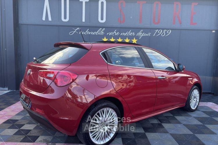 Alfa Romeo Giulietta 1.4 TB MULTIAIR 170CH EXCLUSIVE STOP&START TCT - <small></small> 12.890 € <small>TTC</small> - #3