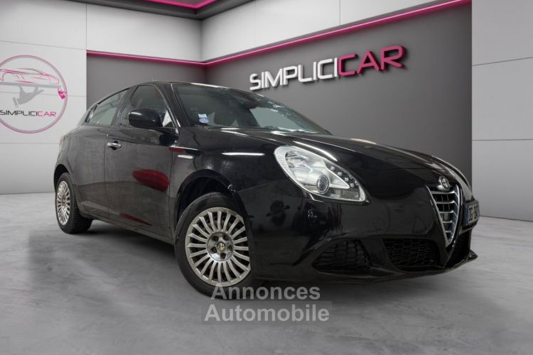 Alfa Romeo Giulietta 1.4 Tjet 105 ch SS Impression // DISTRIBUTION OK / Garantie 12 mois - <small></small> 9.490 € <small>TTC</small> - #1