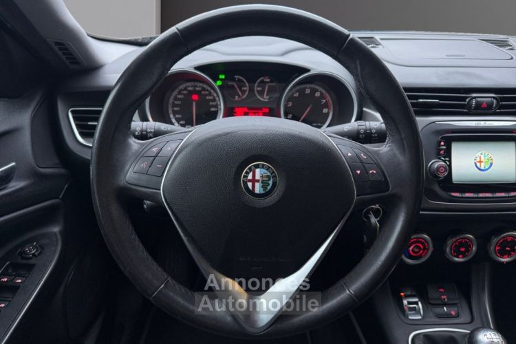 Alfa Romeo Giulietta 1.4 Tjet 105 ch SS Impression // DISTRIBUTION OK / Garantie 12 mois - <small></small> 9.490 € <small>TTC</small> - #13