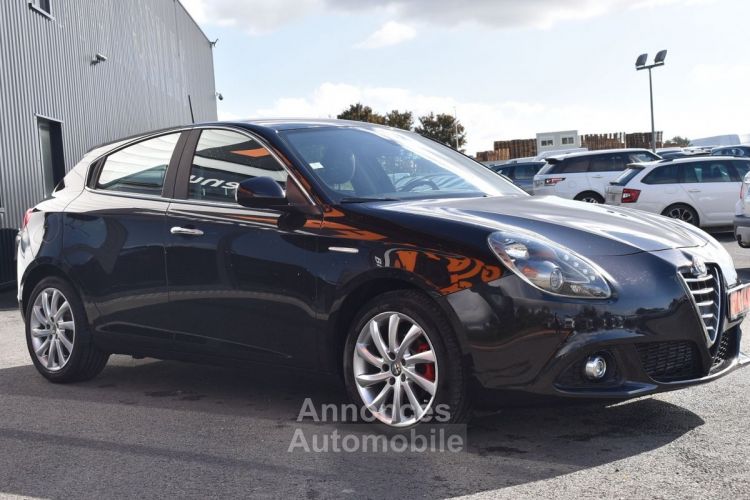 Alfa Romeo Giulietta 1.6 JTDM 105CH DISTINCTIVE STOP&START - <small></small> 11.490 € <small>TTC</small> - #20