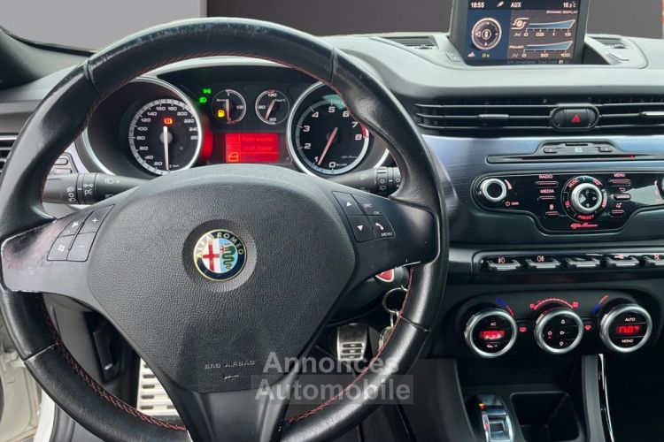 Alfa Romeo Giulietta 1750 TBI 235 ch Quadrifoglio Verde - <small></small> 12.000 € <small>TTC</small> - #10