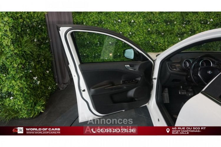 Alfa Romeo Giulietta 1750 TBi - 240 - BV TCT BERLINE Quadrifoglio Verde PHASE 2 - <small></small> 17.500 € <small>TTC</small> - #36