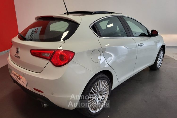 Alfa Romeo Giulietta 2.0 JTDM 140 S/S DISTINCTIVE + TOIT OUVRANT - <small></small> 9.990 € <small>TTC</small> - #7