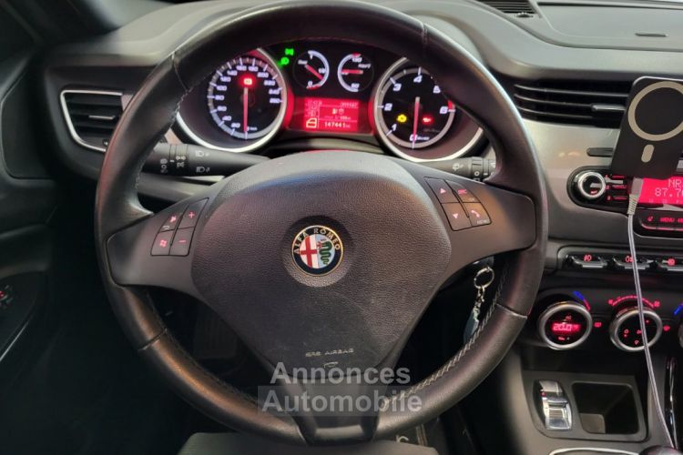 Alfa Romeo Giulietta 2.0 JTDM 140 S/S DISTINCTIVE + TOIT OUVRANT - <small></small> 9.990 € <small>TTC</small> - #14