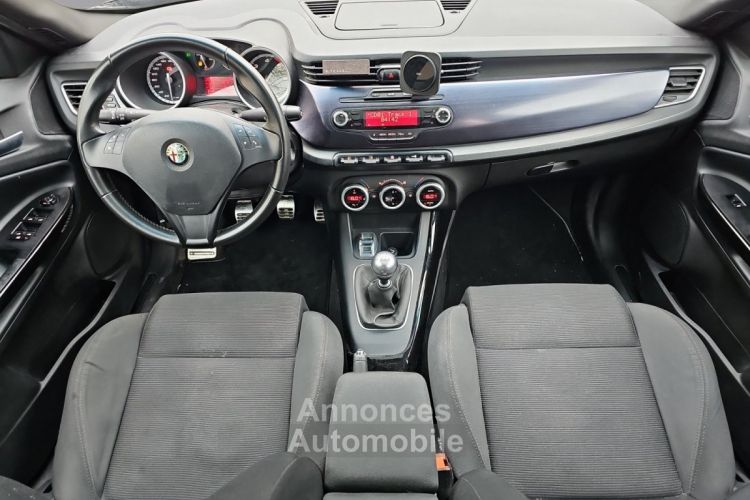 Alfa Romeo Giulietta 2.0 JTDm 140ch SS Exclusive - <small></small> 9.790 € <small>TTC</small> - #2