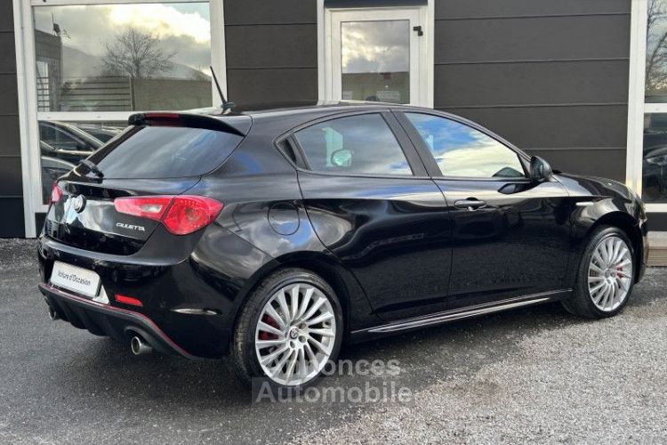 Alfa Romeo Giulietta 2.0 JTDM 150CH DISTINCTIVE STOP&START - <small></small> 14.990 € <small>TTC</small> - #7