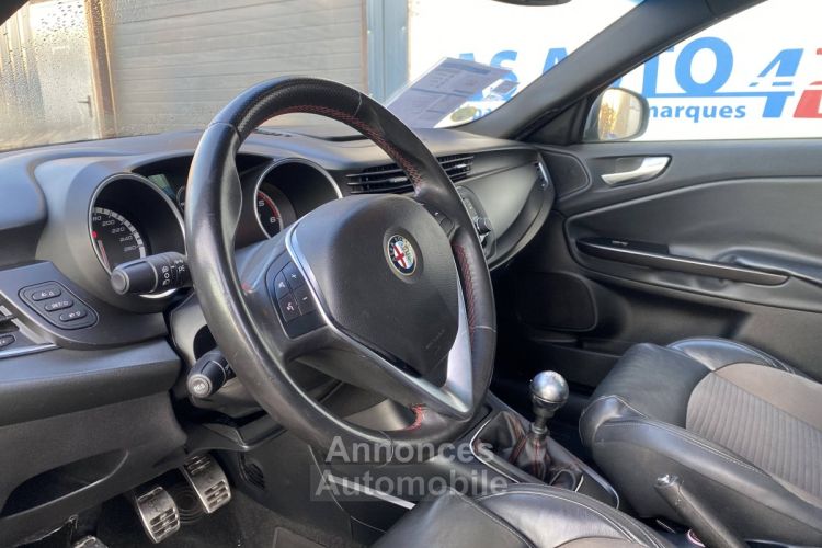 Alfa Romeo Giulietta 2.0 JTDm 150ch Trofeo - <small></small> 5.490 € <small>TTC</small> - #8