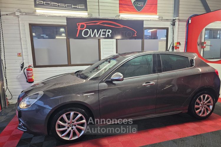 Alfa Romeo Giulietta 2.0 jtdm 77000 kms - <small></small> 14.990 € <small>TTC</small> - #3