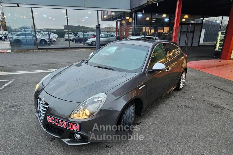 Alfa Romeo Giulietta 2.0 jtdm 77000 kms - <small></small> 14.990 € <small>TTC</small> - #9