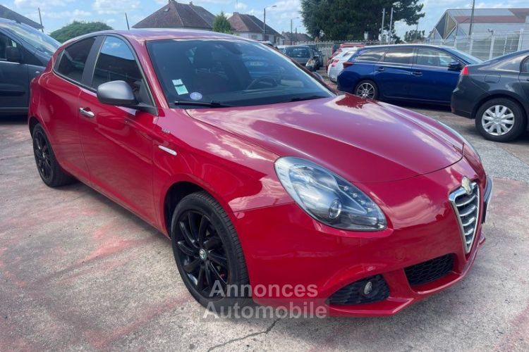 Alfa Romeo Giulietta roméo 1,4 essence 120 cv - <small></small> 8.490 € <small>TTC</small> - #2