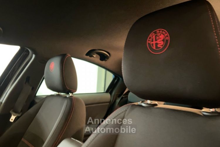 Alfa Romeo Giulietta SERIE 2 1.4 TB MultiAir 150 ch Imola BOITIER ETHANOL/CAMERA/DISTRI NEUVE - GARANTIE 12 MOIS - - <small></small> 14.980 € <small>TTC</small> - #17