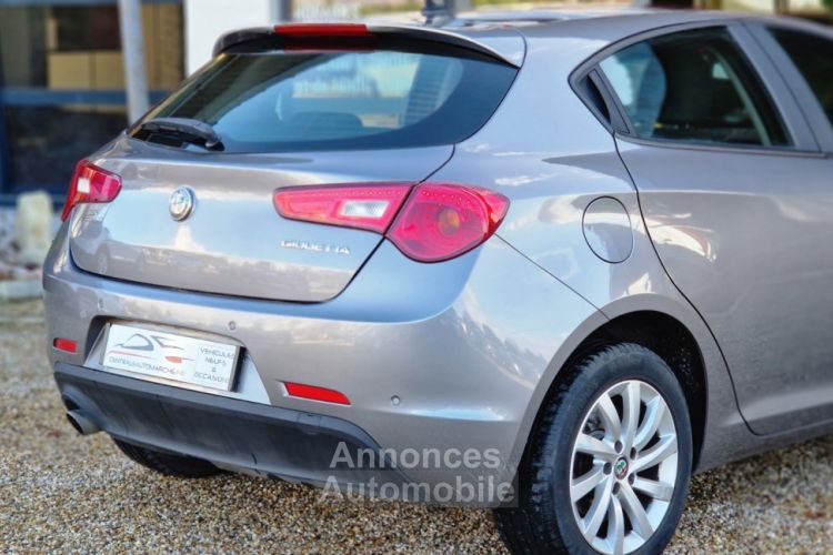 Alfa Romeo Giulietta Série 2 1.6 JTDm 120 ch SetS Business - <small></small> 9.990 € <small>TTC</small> - #9