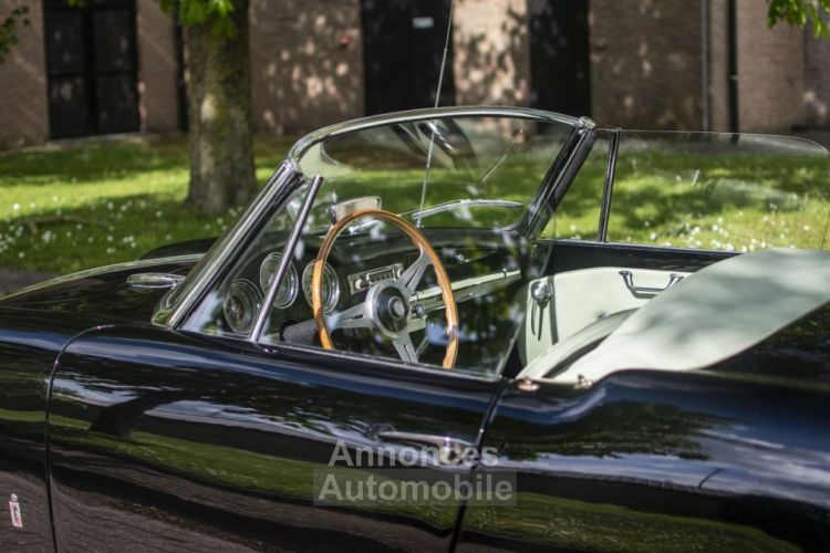 Alfa Romeo Giulietta Spider - <small></small> 69.000 € <small>TTC</small> - #17