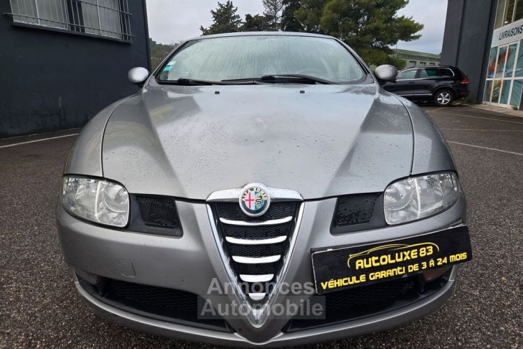 Alfa Romeo GT 1.9 jtdm 150 cv garantie - <small></small> 3.990 € <small>TTC</small> - #2