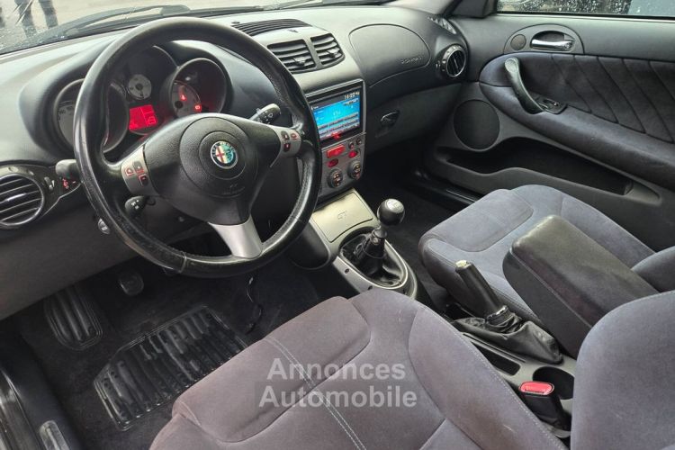 Alfa Romeo GT 1.9 jtdm 150 cv garantie - <small></small> 3.990 € <small>TTC</small> - #4