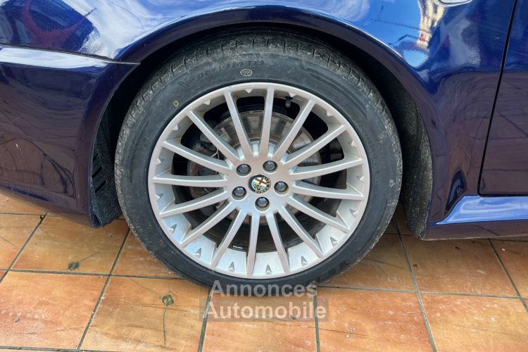 Alfa Romeo GT 2.0 JTS 165 ELEGANZA SELESPEED - <small></small> 9.900 € <small>TTC</small> - #9