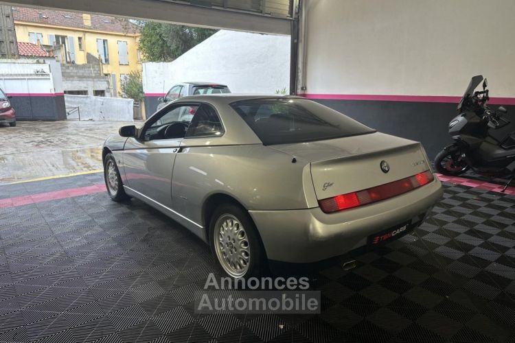 Alfa Romeo GTV 2.0i 16V - 150 1995 Twin Spark L PHASE 1 - <small></small> 7.490 € <small>TTC</small> - #4