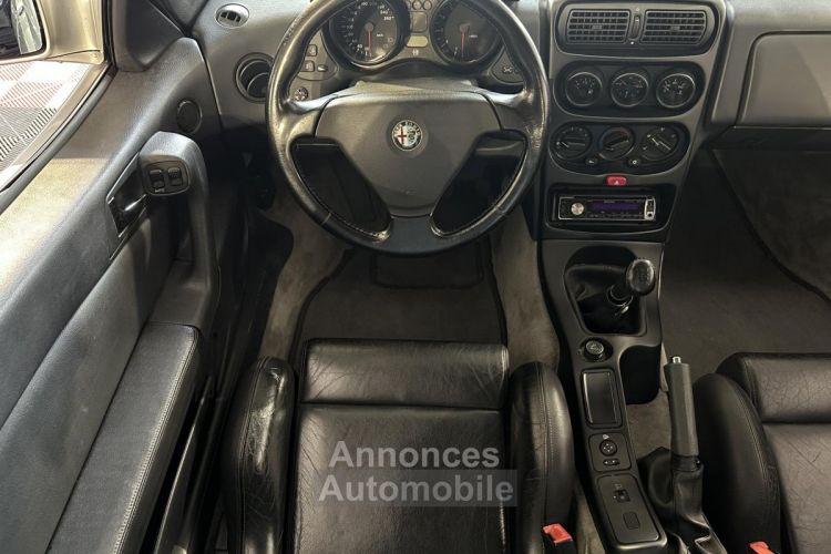 Alfa Romeo GTV 2.0i 16V - 150 1995 Twin Spark L PHASE 1 - <small></small> 7.490 € <small>TTC</small> - #24