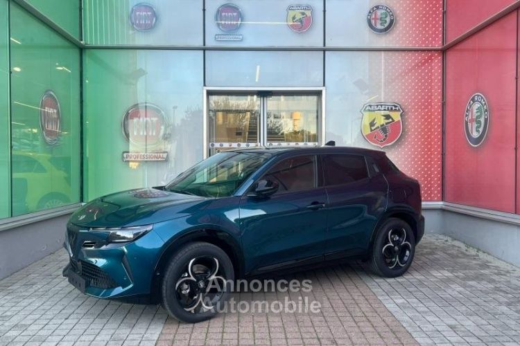 Alfa Romeo Junior Elettrica 1.2 Ibrida 136ch Premium DCT6 - <small></small> 33.990 € <small>TTC</small> - #1