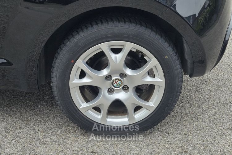 Alfa Romeo Mito 1.4 MPI 78 CH EDIZIONE - <small></small> 7.490 € <small>TTC</small> - #17
