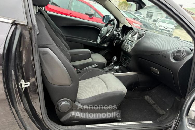 Alfa Romeo Mito 1.4 MULTIAIR 135 DISTINCTIVE ETHANOL HOMOLOGUE - <small></small> 8.489 € <small>TTC</small> - #17