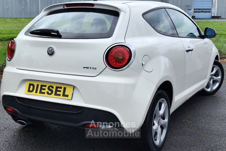 Alfa Romeo Mito Phase 2 - 1.3 JTD 16V Turbo 95ch (4 cv) BVM5 Blanc 3 Portes Edizione 2018 - <small></small> 9.500 € <small>TTC</small> - #2