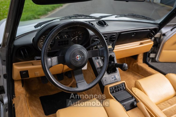 Alfa Romeo Spider - <small></small> 19.000 € <small>TTC</small> - #11