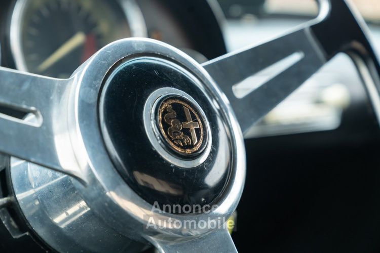 Alfa Romeo Spider 1959 ALFA ROMEO 2000 SPIDER TOURING - <small></small> 119.000 € <small></small> - #10