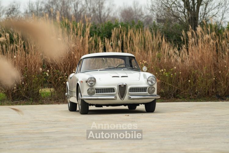 Alfa Romeo Spider 1959 ALFA ROMEO 2000 SPIDER TOURING - <small></small> 119.000 € <small></small> - #18