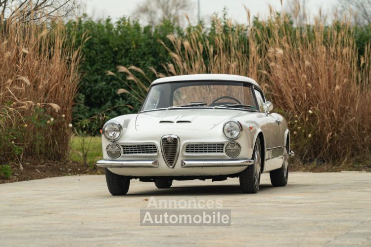 Alfa Romeo Spider 1959 ALFA ROMEO 2000 SPIDER TOURING - <small></small> 119.000 € <small></small> - #19