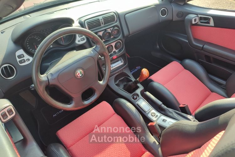 Alfa Romeo Spider 2.0 150ch Pinifarina - <small></small> 8.990 € <small>TTC</small> - #10