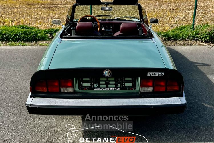 Alfa Romeo Spider 2.0 Aérodinamica - <small></small> 15.499 € <small>TTC</small> - #12