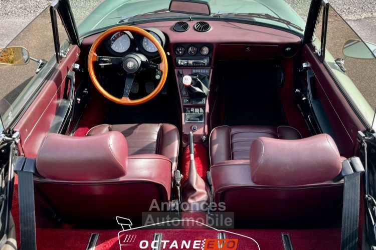 Alfa Romeo Spider 2.0 Aérodinamica - <small></small> 15.499 € <small>TTC</small> - #32