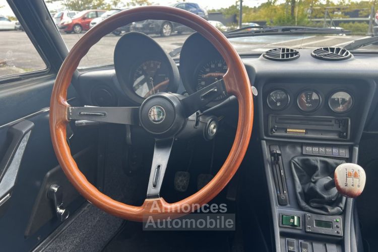 Alfa Romeo Spider 2.0L 128 cv duetto - <small></small> 16.190 € <small>TTC</small> - #17