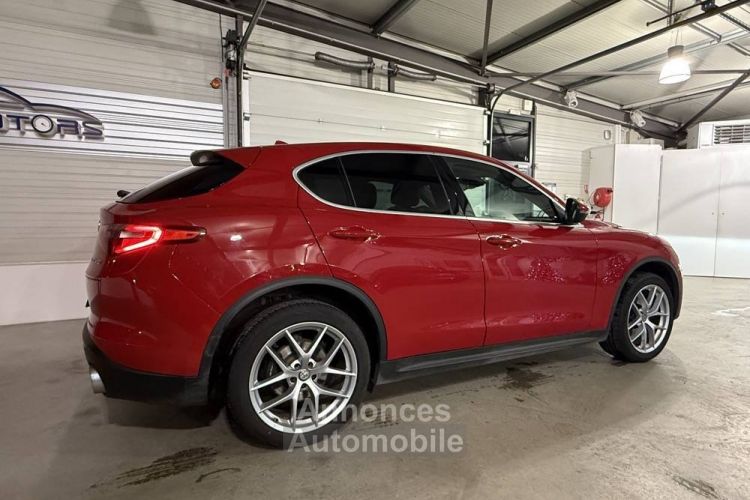 Alfa Romeo Stelvio 2.0 T 280 cv super Q4 / Rosso Alfa - <small></small> 29.900 € <small>TTC</small> - #3